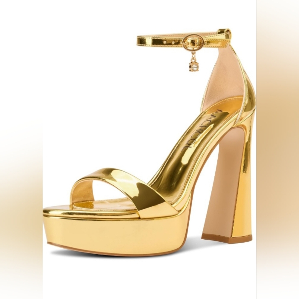 AACHCOL Elegant Metallic  Gold Platform Heels Size 8 NWOT